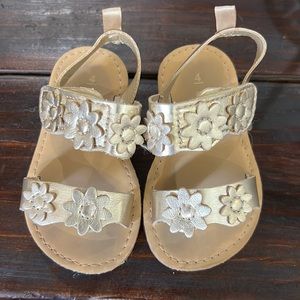 Carters gold flower sandals w Velcro strap sz 4